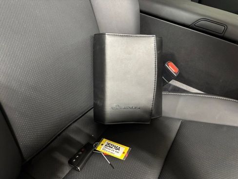 Used 2023 Lexus ES 350 w/ Premium Package image 33