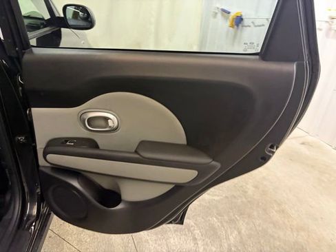 Used 2019 Kia Soul FWD image 14