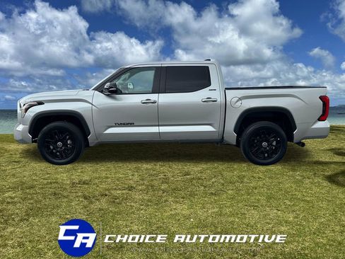 Used 2024 Toyota Tundra Limited AWD/4WD image 3