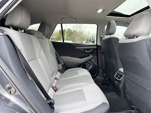 Used 2025 Subaru Outback Premium image 17