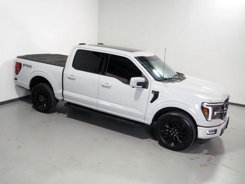 Used 2024 Ford F150 SuperCrew Lariat w/ FX4 Pkg w/ FX4 Off-Road Package AWD/4WD image 12