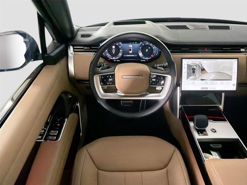 New 2026 Land Rover Range Rover Long Wheelbase Autobiography AWD/4WD image 22