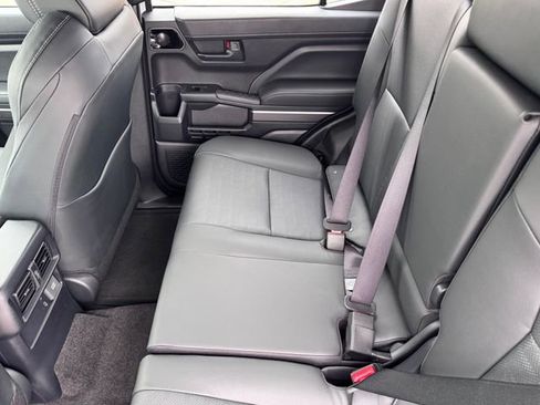 New 2026 Toyota 4Runner TRD Off-Road Premium AWD/4WD image 21