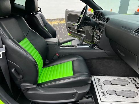 Used 2009 Dodge Challenger R/T image 39