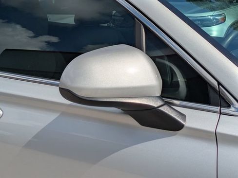 Used 2019 Hyundai Santa Fe SE FWD image 12