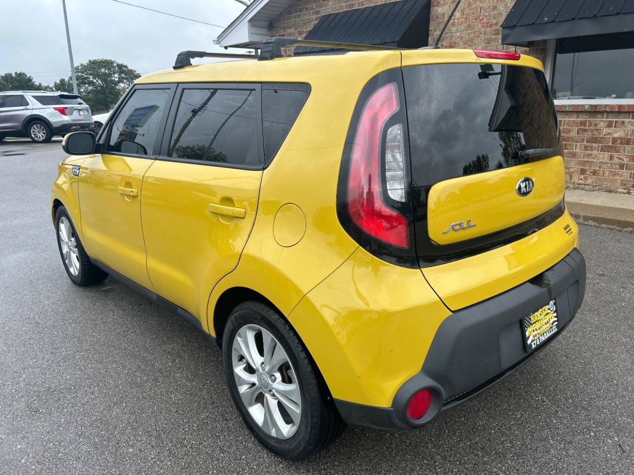 Used 2014 Kia Soul + FWD image 9