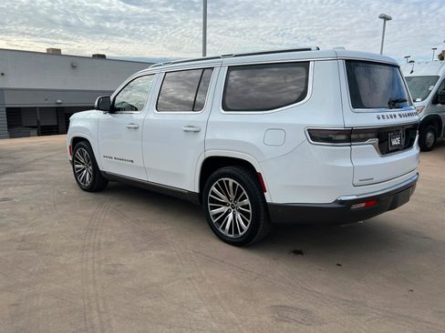 Used 2022 Jeep Grand Wagoneer Series III w/ HD Trailer Tow Package image 3