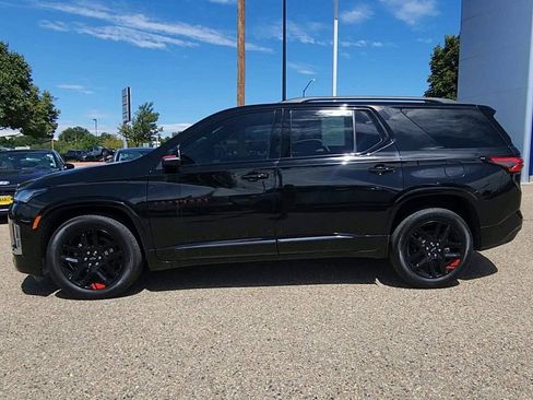 Used 2023 Chevrolet Traverse Premier w/ Redline Edition image 5