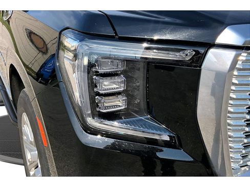 Used 2022 GMC Yukon XL Denali AWD/4WD image 54