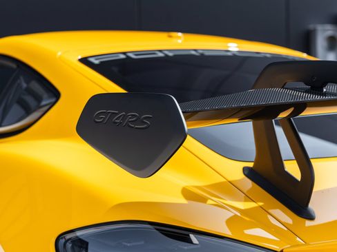 Certified 2025 Porsche 718 Cayman GT4 RS RWD image 17