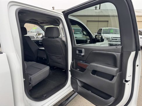 Used 2018 GMC Sierra 1500 SLE w/ SLE Value Package image 22