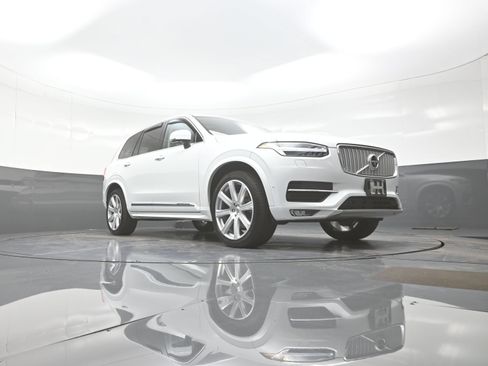 Used 2019 Volvo XC90 T6 Inscription w/ Advanced Package AWD/4WD image 11