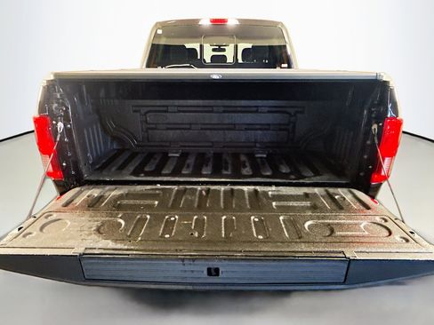 Used 2019 Ford F150 Platinum w/ Equipment Group 701A Luxury image 35