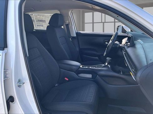 New 2026 Honda HR-V LX image 10