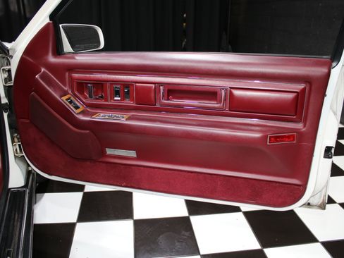 Used 1988 Cadillac Eldorado Coupe FWD image 34