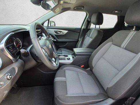 Used 2025 Chevrolet Blazer LT AWD/4WD image 11