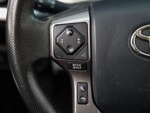 Used 2016 Toyota Tacoma SR5 w/ Towing Package RWD image 24