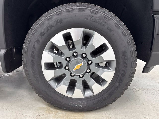 New 2026 Chevrolet Silverado 2500 Custom w/ Custom Value Package AWD/4WD image 31