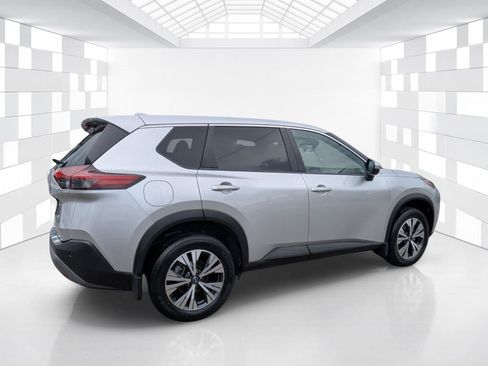 Used 2023 Nissan Rogue SV FWD image 7