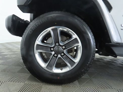 Used 2021 Jeep Wrangler Unlimited Sahara image 31