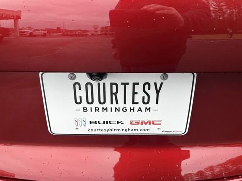 Used 2023 Buick Envision Avenir image 30