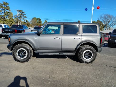 Used 2024 Ford Bronco Outer Banks w/ Sasquatch Package image 8
