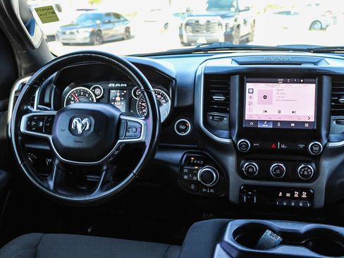 Used 2022 RAM 1500 Big Horn AWD/4WD image 13