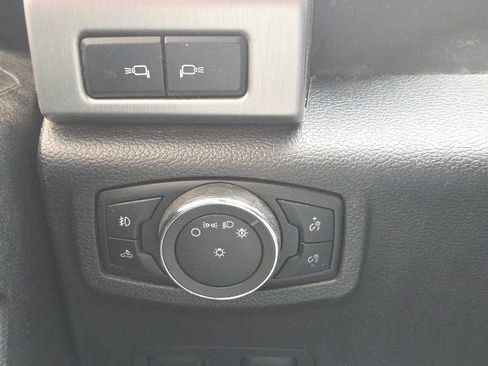 Used 2018 Ford F350 Platinum w/ Platinum Ultimate Package AWD/4WD image 27