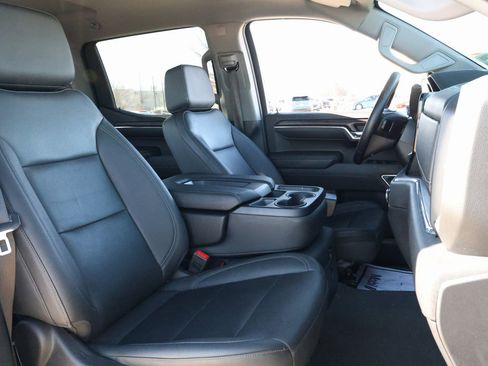 Used 2024 GMC Sierra 1500 SLT w/ X31 Off-Road Package image 28