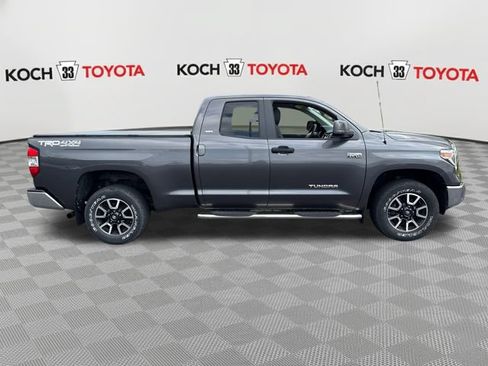 Used 2018 Toyota Tundra SR5 w/ TRD Off Road Package AWD/4WD image 9