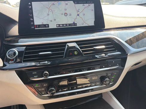 Used 2018 BMW M550i xDrive AWD/4WD image 11