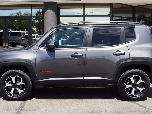 Used 2019 Jeep Renegade Trailhawk image 8