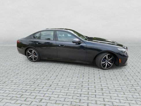 Used 2024 BMW 540i xDrive w/ Premium Package AWD/4WD image 9