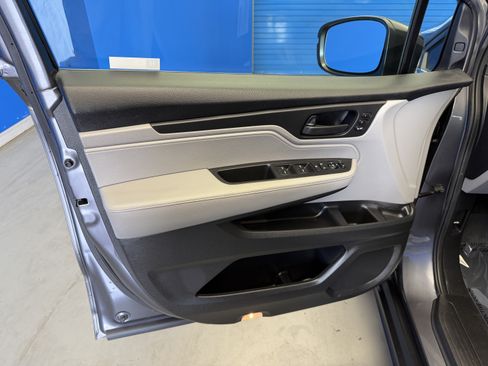 Used 2019 Honda Odyssey EX-L image 9