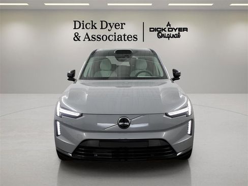 New 2025 Volvo EX90 Ultra image 5