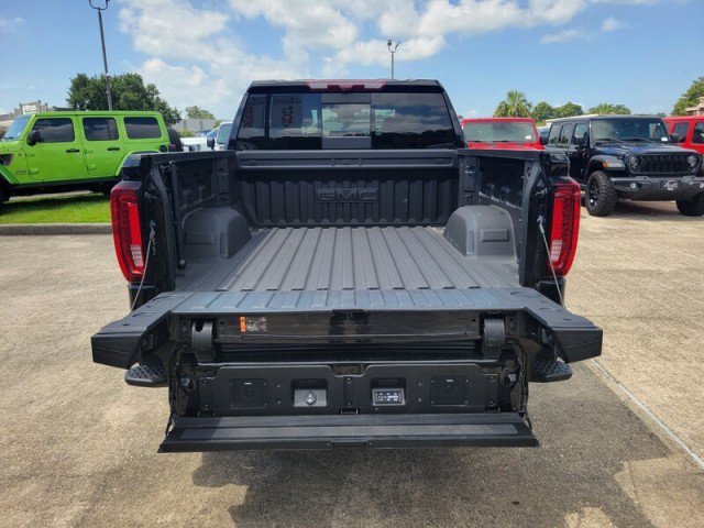 Used 2025 GMC Sierra 1500 Denali Ultimate AWD/4WD image 8