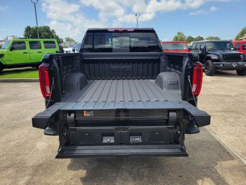Used 2025 GMC Sierra 1500 Denali Ultimate AWD/4WD image 8