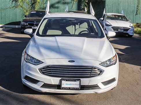 Used 2018 Ford Fusion S image 2