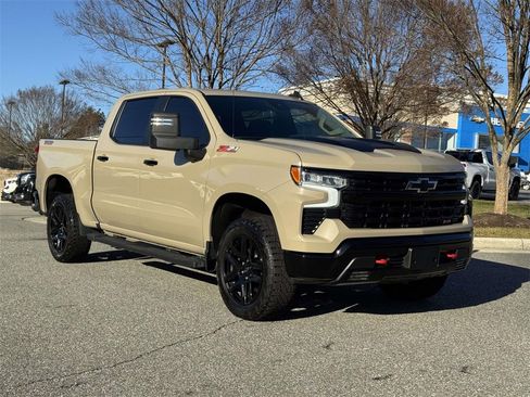 Used 2023 Chevrolet Silverado 1500 LT Trail Boss image 2