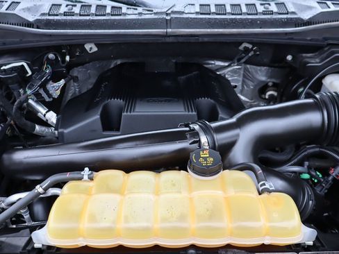 Used 2018 Ford F150 XLT w/ Equipment Group 302A Luxury image 39