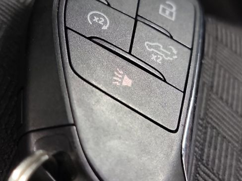 Used 2025 Chevrolet Silverado 1500 LT w/ Convenience Package II image 31