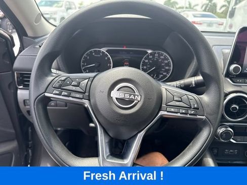 Used 2025 Nissan Sentra SV FWD image 6