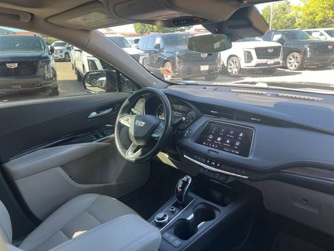 Used 2023 Cadillac XT4 Luxury w/ LPO, Onyx Lite Package AWD/4WD image 22