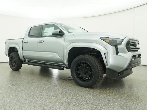 New 2026 Toyota Tacoma SR5 RWD image 9