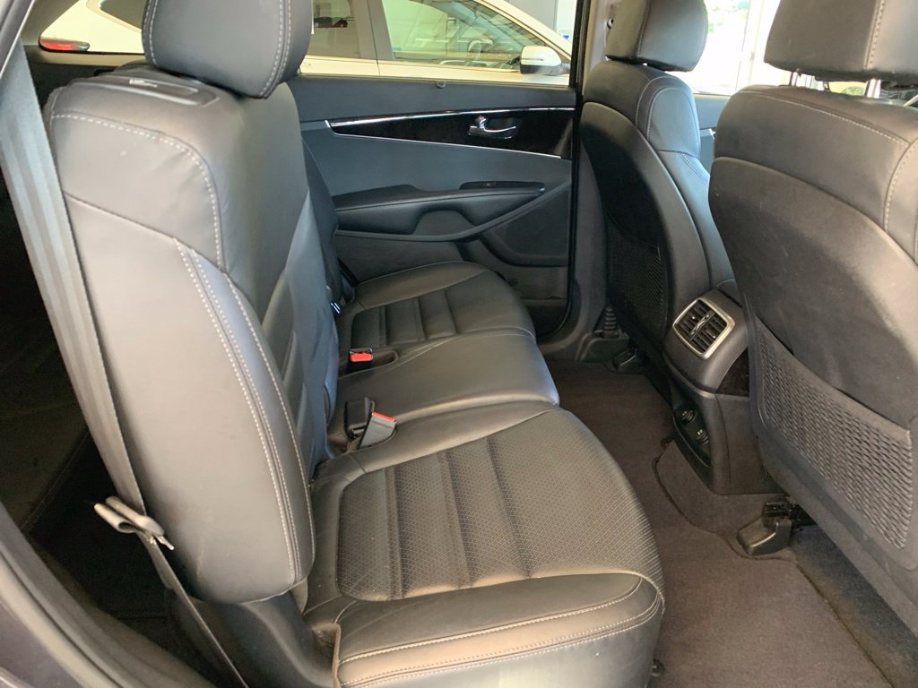 Used 2018 Kia Sorento EX AWD/4WD image 19