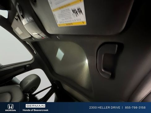 Used 2020 Mercedes-Benz GLC 300 4MATIC image 22