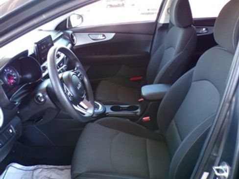 Used 2024 Kia Forte LXS FWD image 14