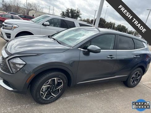 Certified 2023 Kia Sportage LX image 10