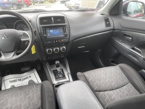 Used 2020 Mitsubishi Outlander Sport ES FWD image 22