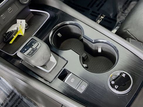 Used 2021 Nissan Rogue Platinum image 16